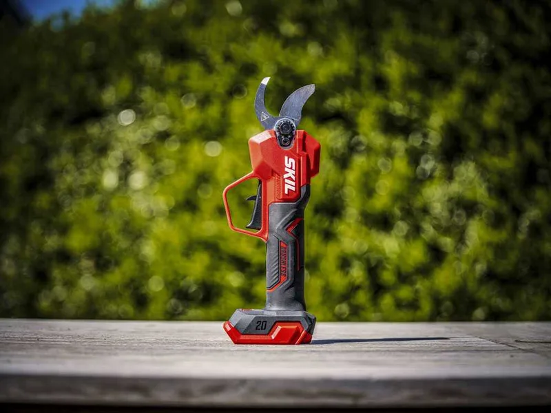 Skil 0620 CA - Sécateur de taille électrique - 20 V / 2.5 Ah - Diamètre de coupe 28 mm